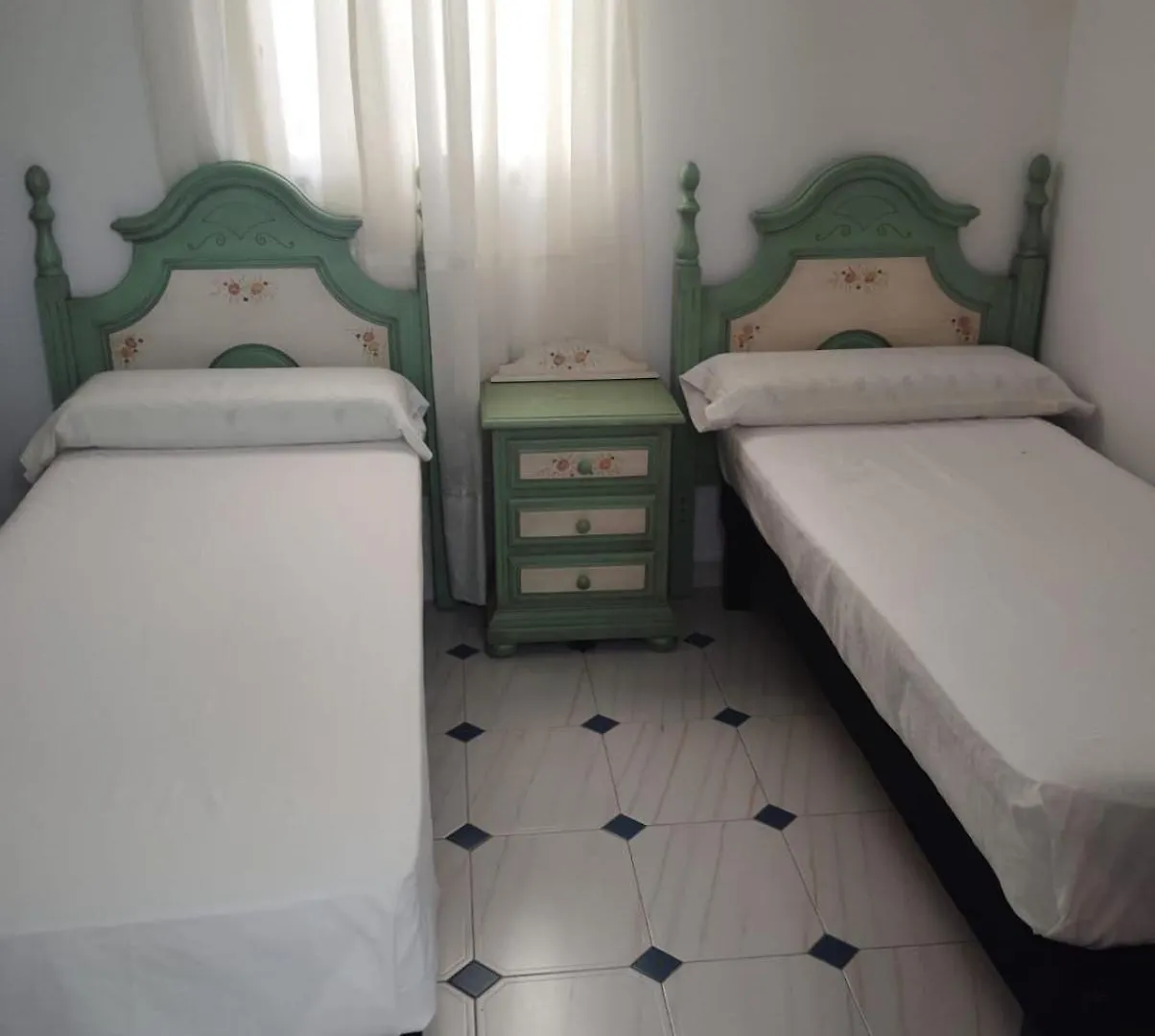 מאלגה Apartamentos El Sardinal 0*,